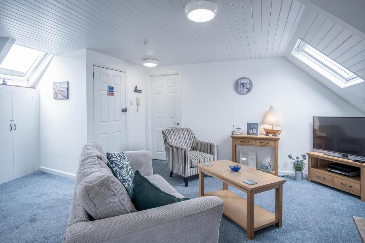 St Julians View - 1 Bedroom Apartment - Tenby Bagian luar foto