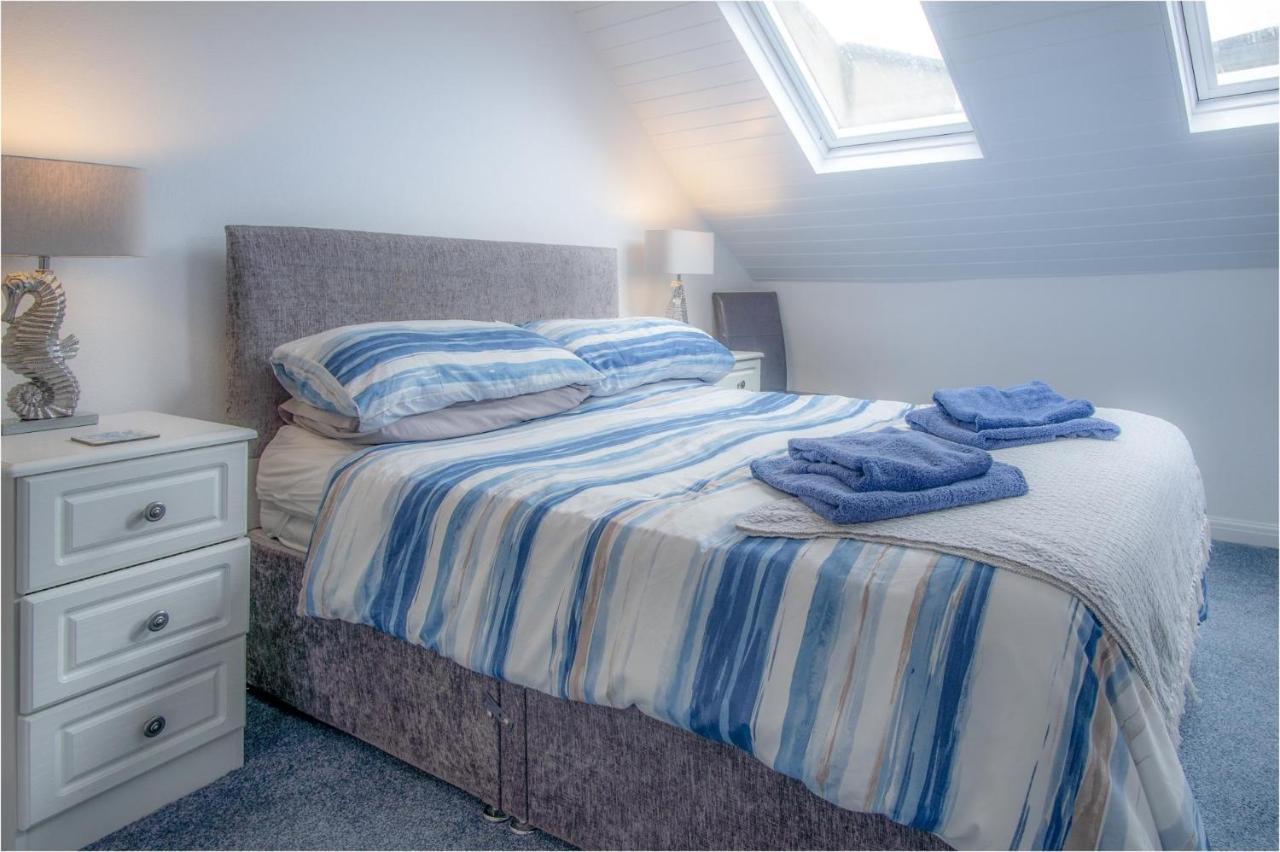St Julians View - 1 Bedroom Apartment - Tenby Bagian luar foto