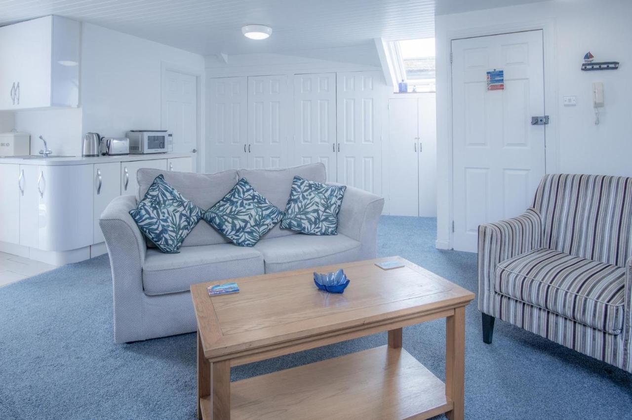St Julians View - 1 Bedroom Apartment - Tenby Bagian luar foto