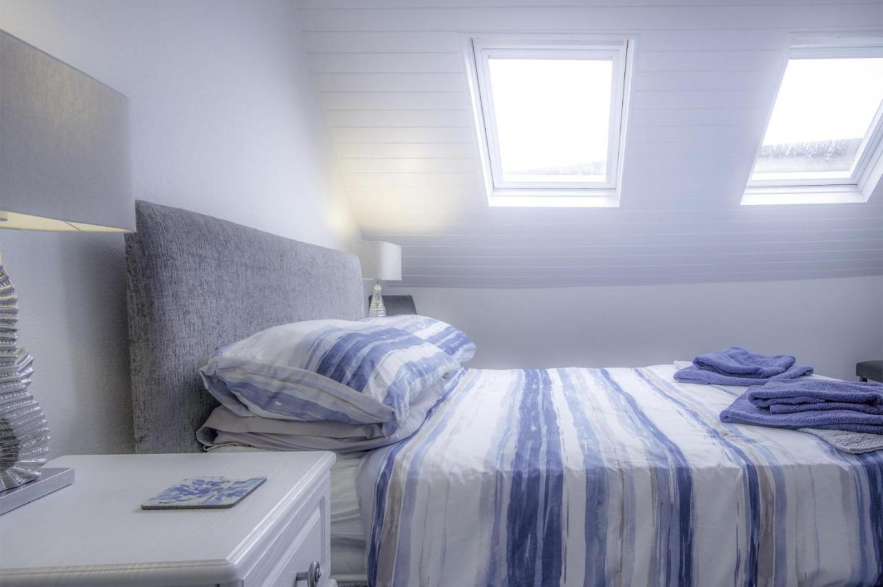 St Julians View - 1 Bedroom Apartment - Tenby Bagian luar foto